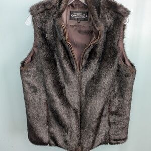 Women's Faux Fur Vest - Brown